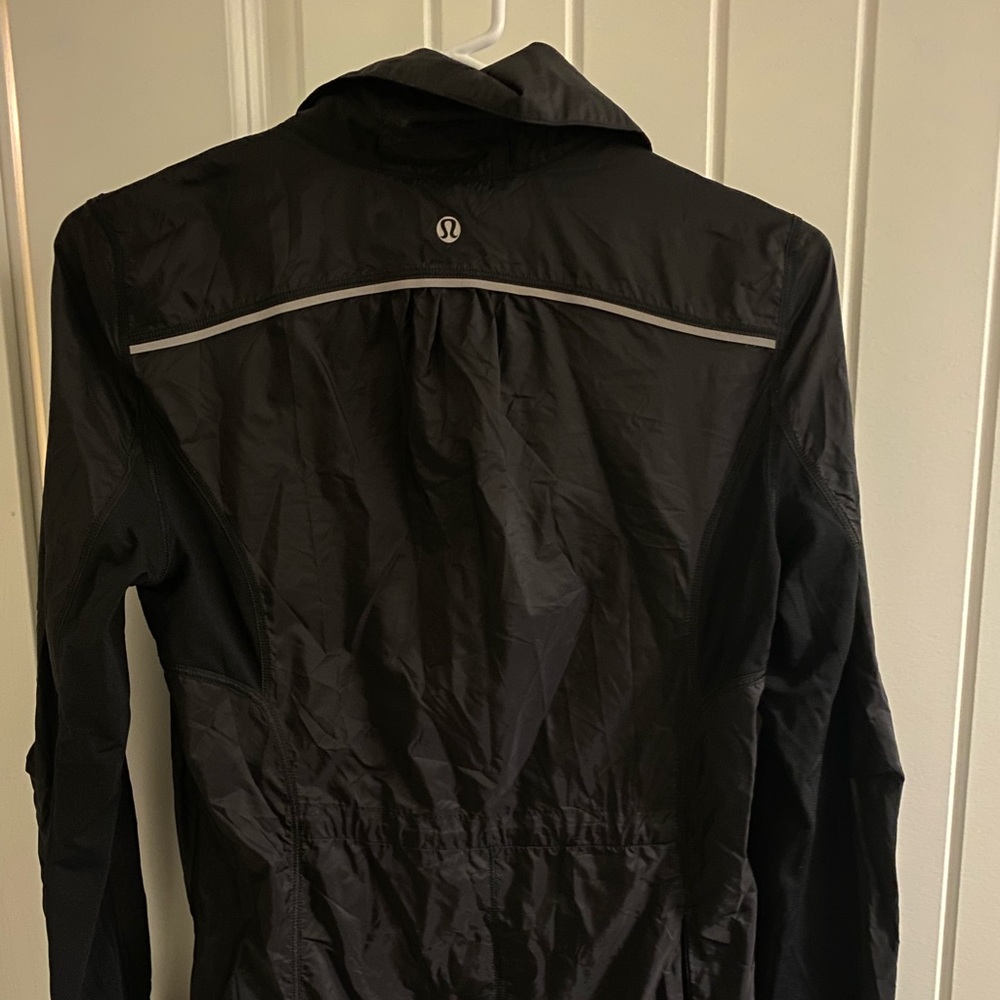 Lululemon jacket size 2!